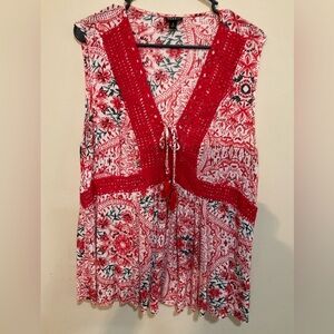 Torrid Tank Top Baby doll Crochet Inset Lace-Up Red Floral